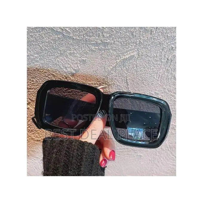 New Thick Edge Square Exquisite Design Retro Sunglasses Men Women