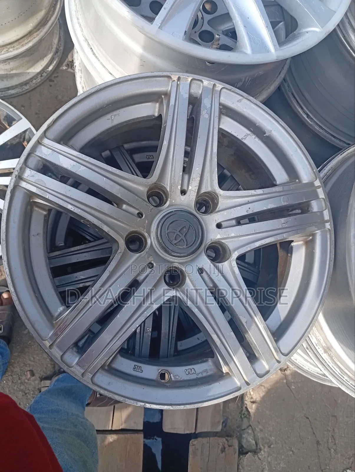 Sets of Alloyed Wheels