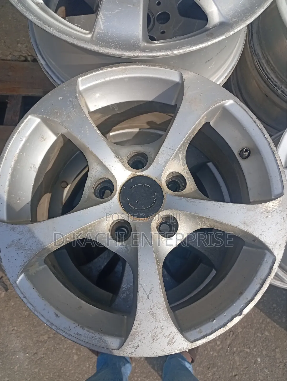Sets of Alloyed Wheels