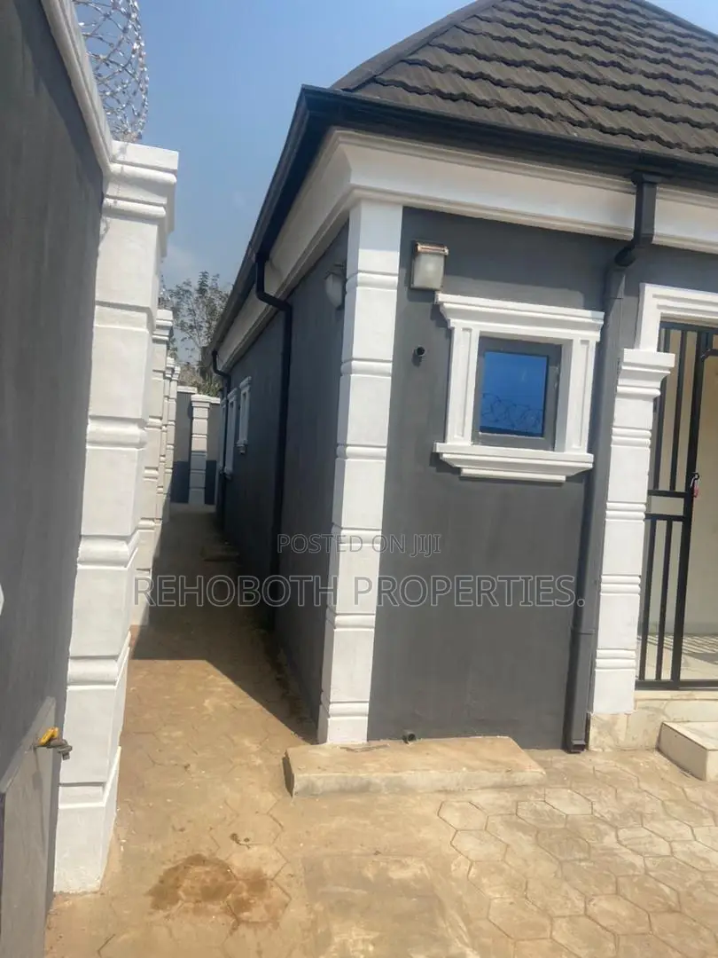 1bdrm Bungalow in Idi Ahun Elebu, Akala Express for rent