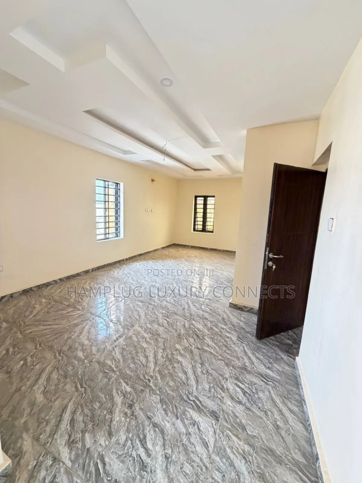 4bdrm Townhouse/Terrace in Lifecamp for sale