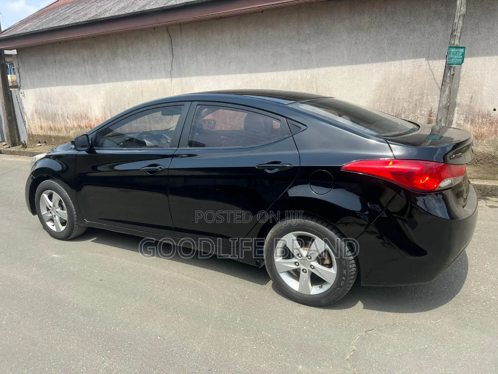 Hyundai Elantra GLS Sedan FWD (1.8L 4cyl 6M) 2013 Black