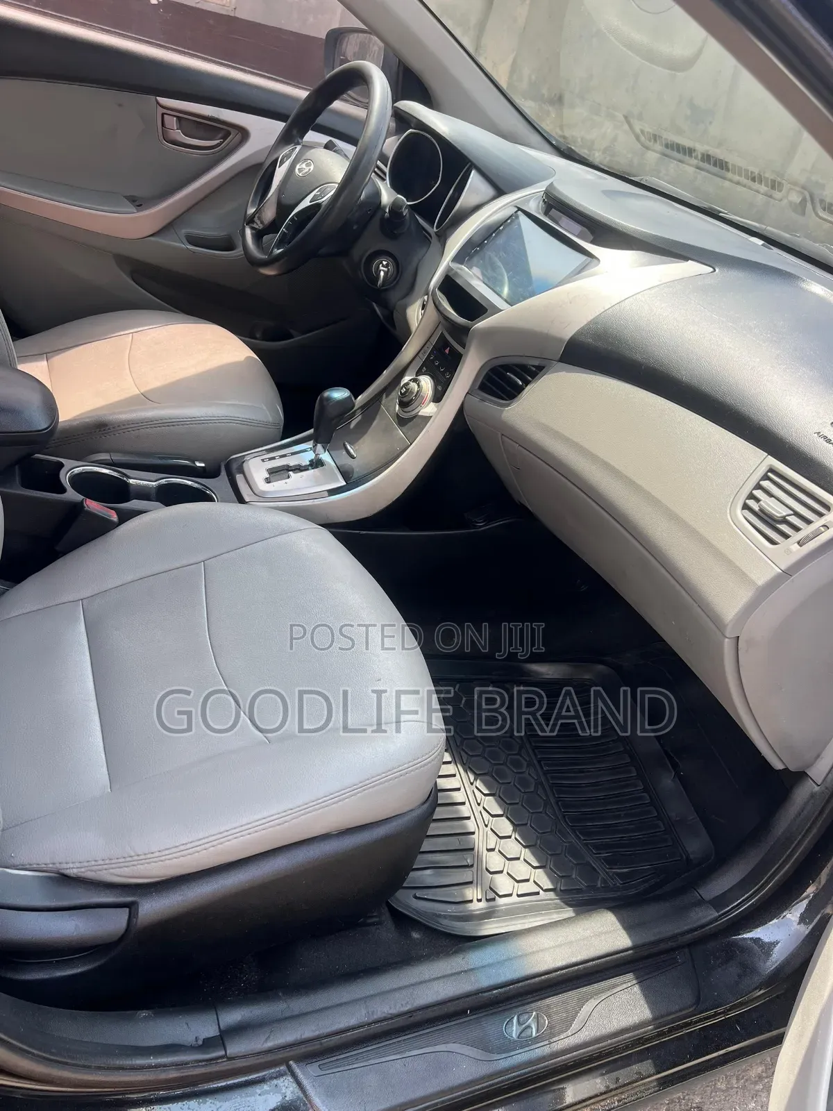 Hyundai Elantra GLS Sedan FWD (1.8L 4cyl 6M) 2013 Black