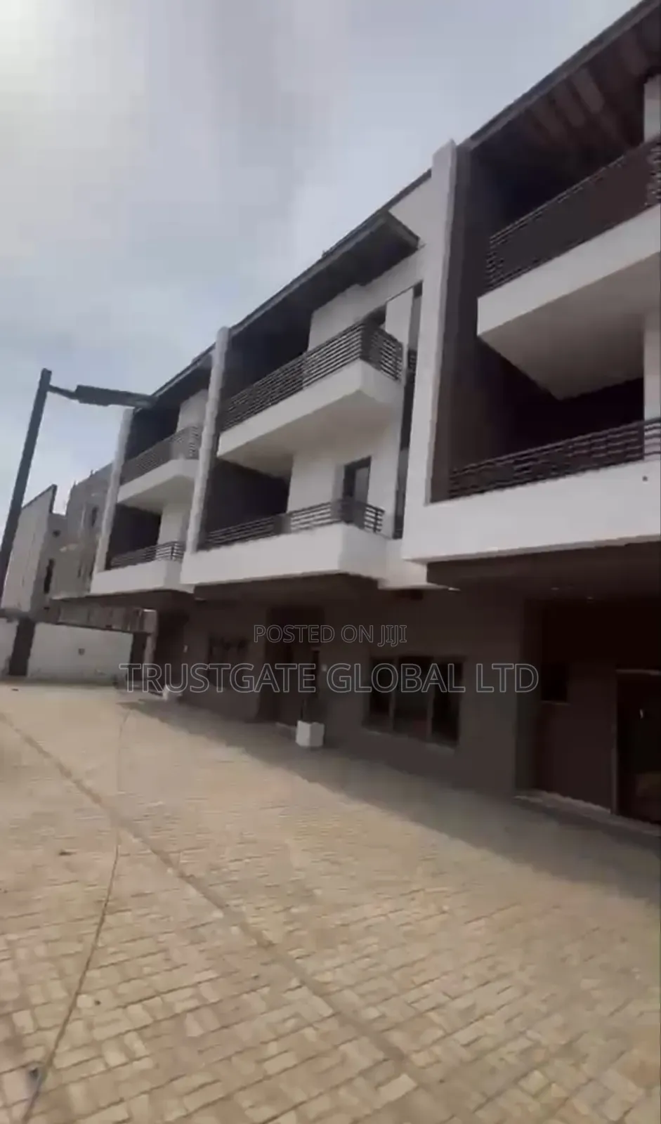 4bdrm Duplex in Mabushi for sale