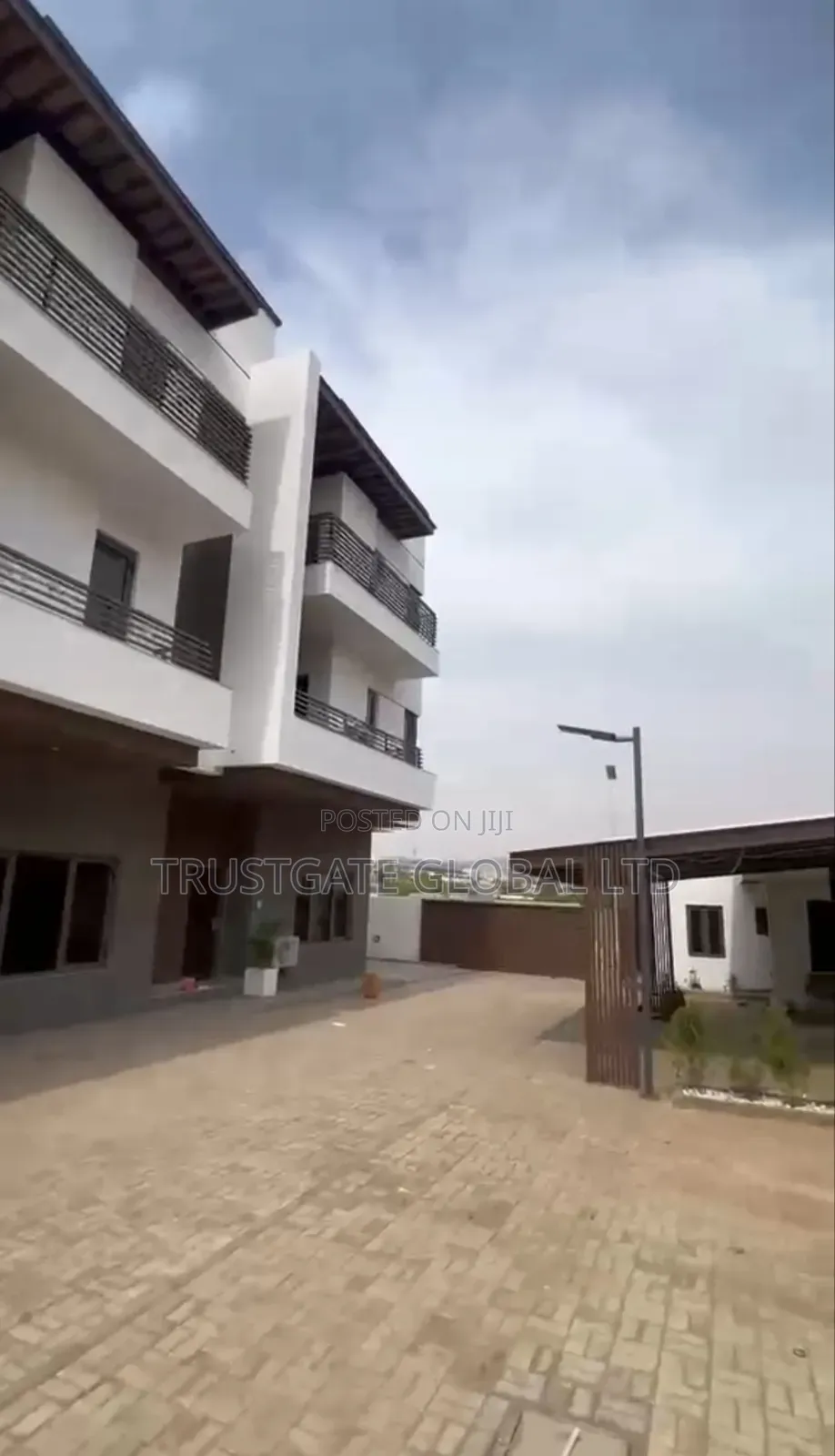 4bdrm Duplex in Mabushi for sale