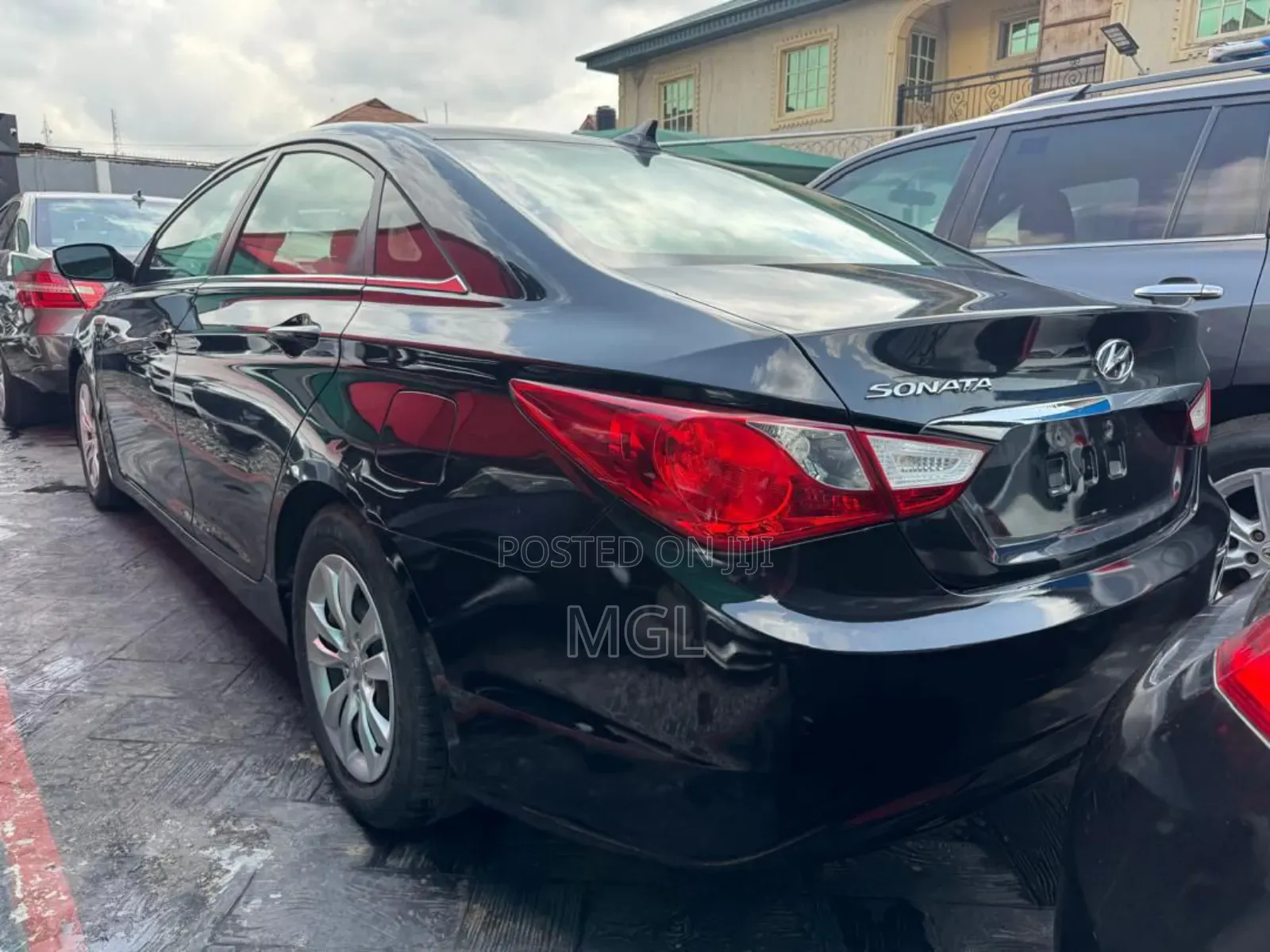 Hyundai Sonata 2011 Black