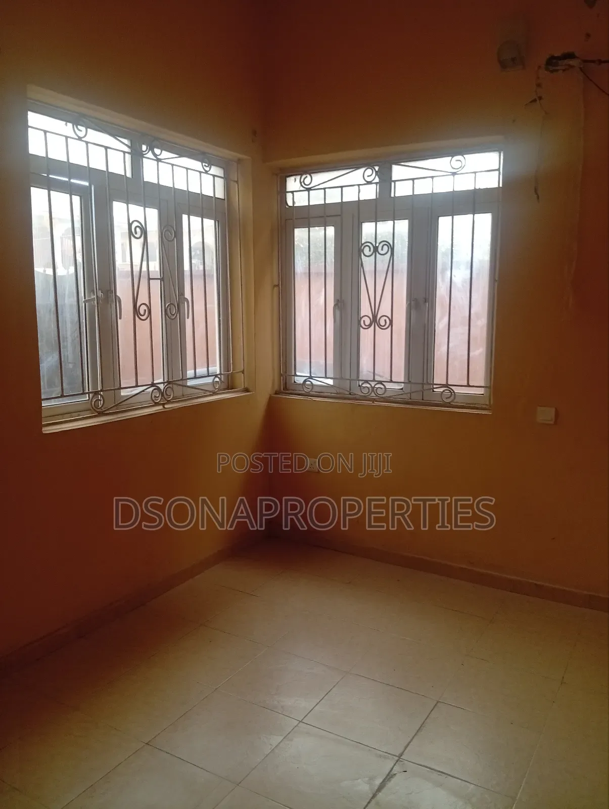 3bdrm Apartment in Puposhola Estate, New Oko Oba for rent