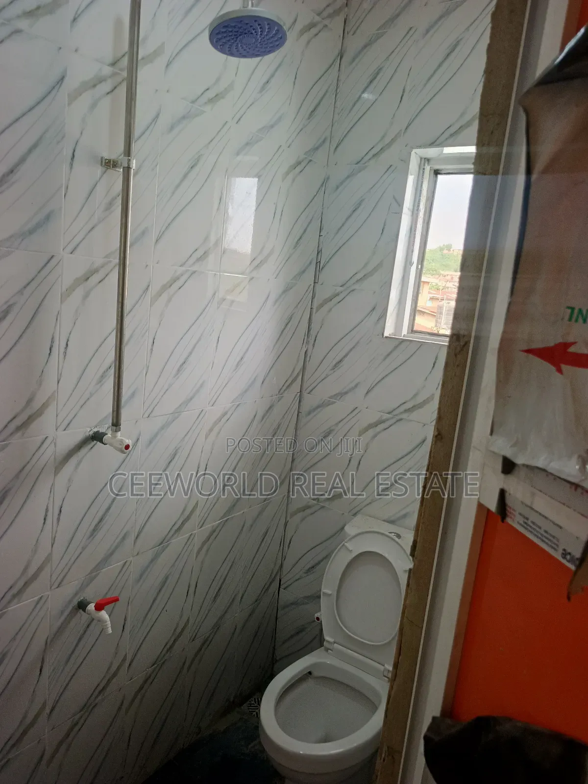 1bdrm Block of Flats in Adeojo Estate, CHallenge / Ibadan for rent