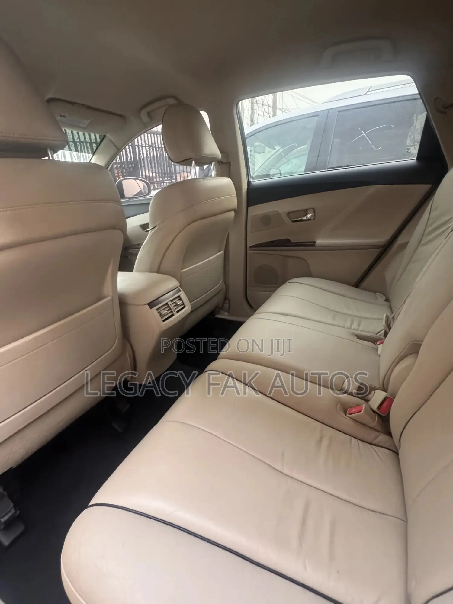 Toyota Venza Limited 2009 White