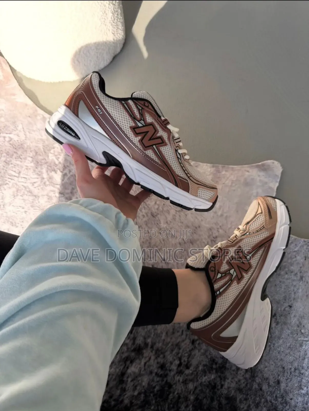 Top Quality New Balance Brown 740