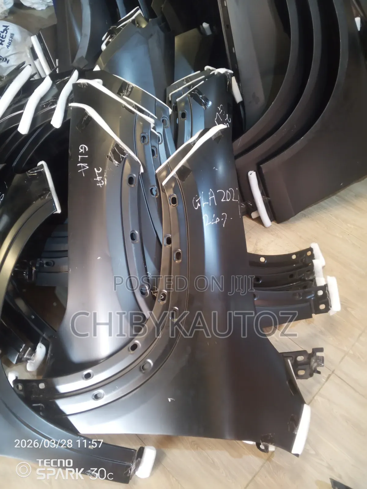 Fender for Gla 2021 "W247"