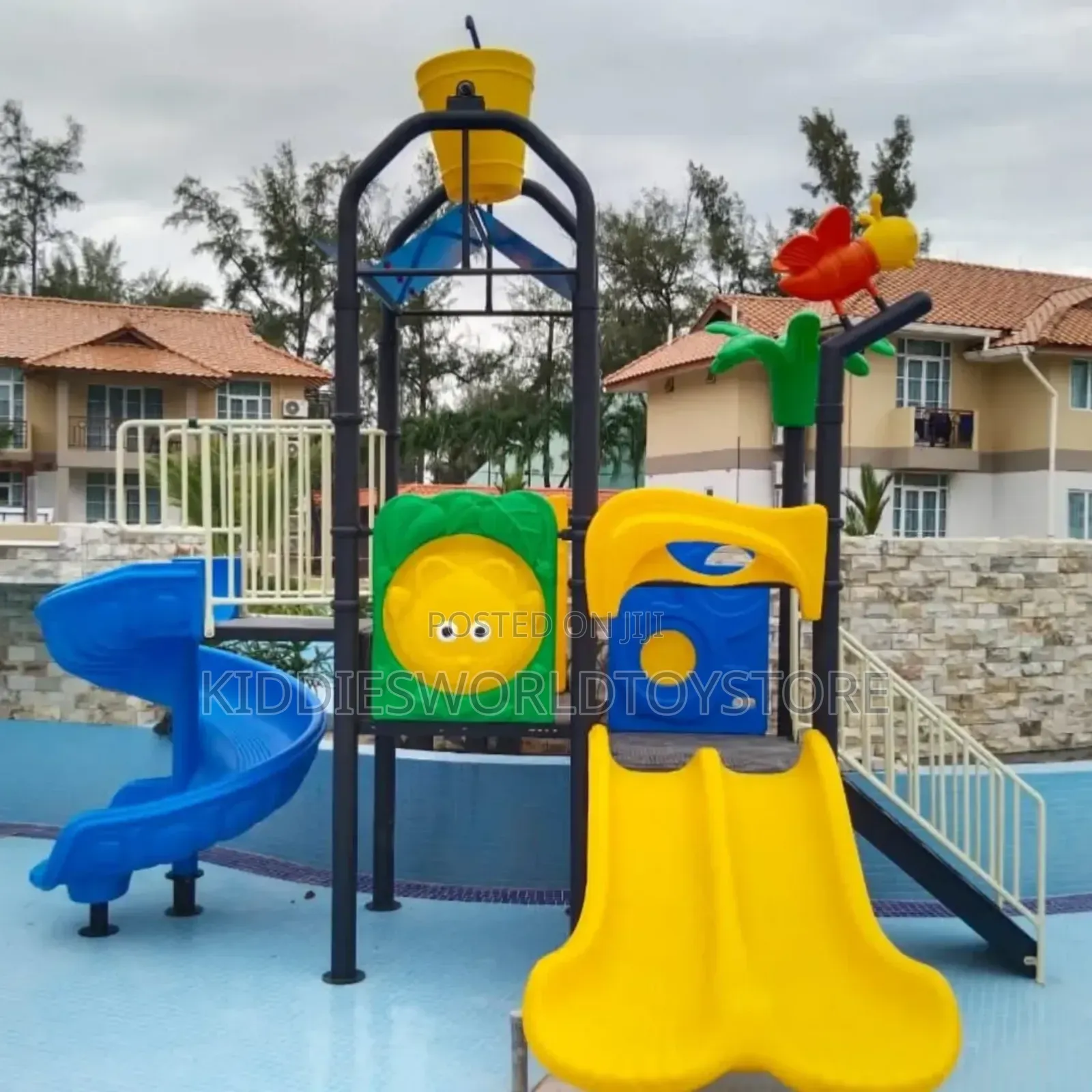 Luxury Playground Multiple Toys