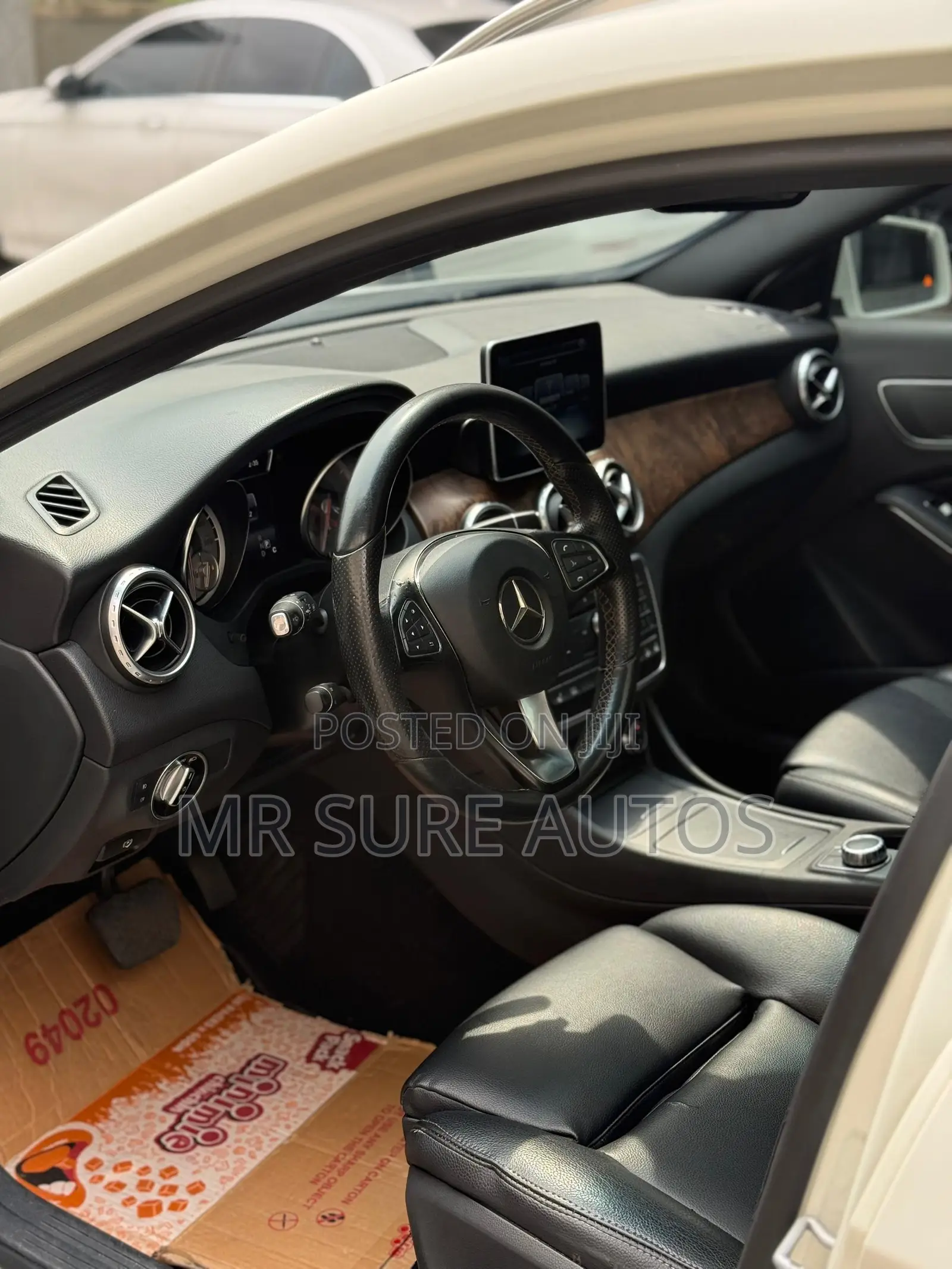 Mercedes-Benz GLA 250 2016 White