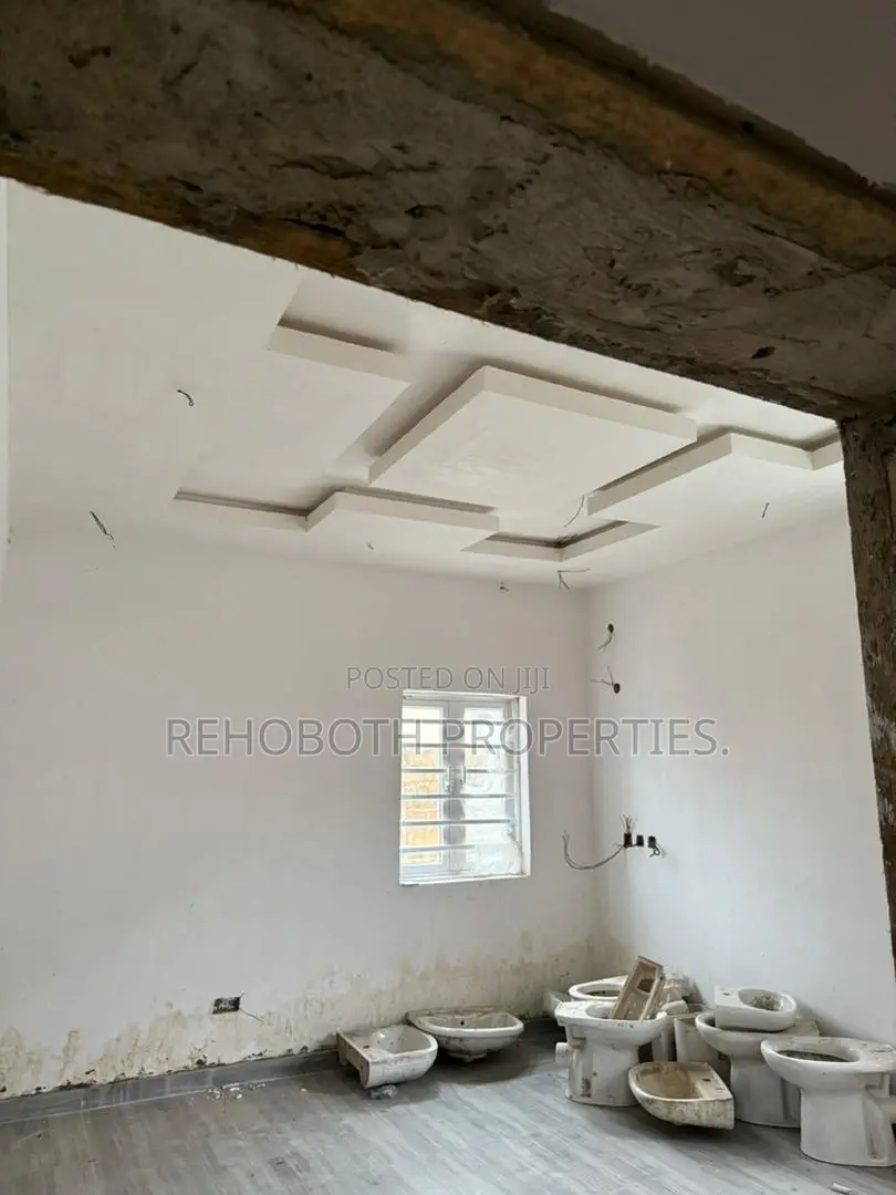 3bdrm Bungalow in Olosun, Akala Express for sale