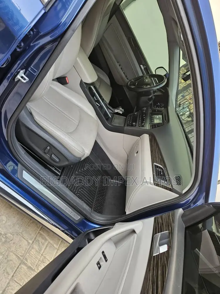Hyundai Sonata Limited Sedan FWD (2.4L 4cyl 6A) 2016 Blue