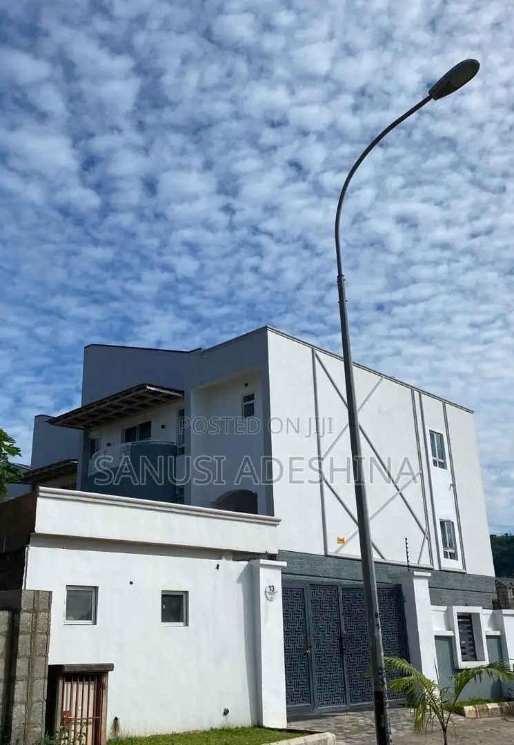 4bdrm Duplex in Katampe Extension At for rent