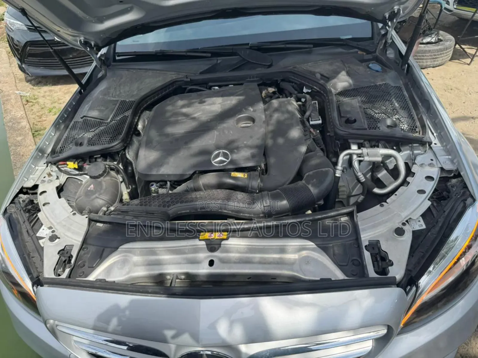 Mercedes-Benz C300 2020 Silver
