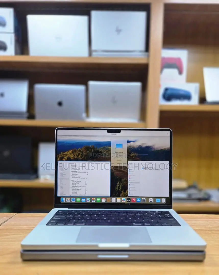 Laptop Apple MacBook Pro 2021 M1 16GB Apple M1 Pro SSD 512GB