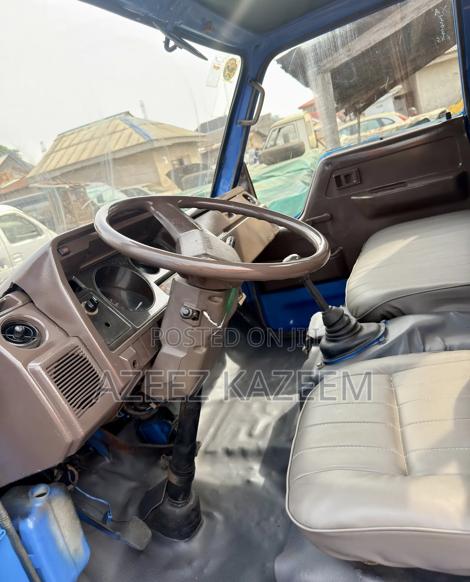 Toyota Dyna 150 Normal Hand Rigid Truck Pickup