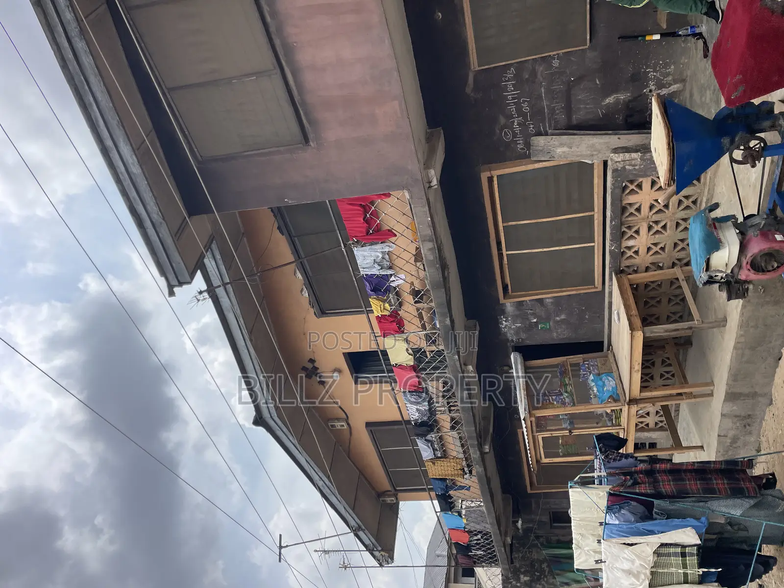 20bdrm Block of Flats in Badejo, Capitol for sale