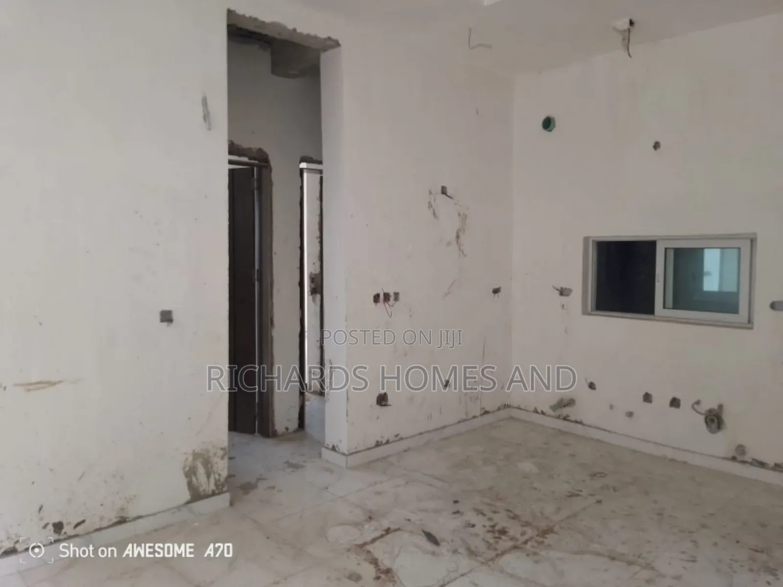 2bdrm Apartment in Ikate for sale
