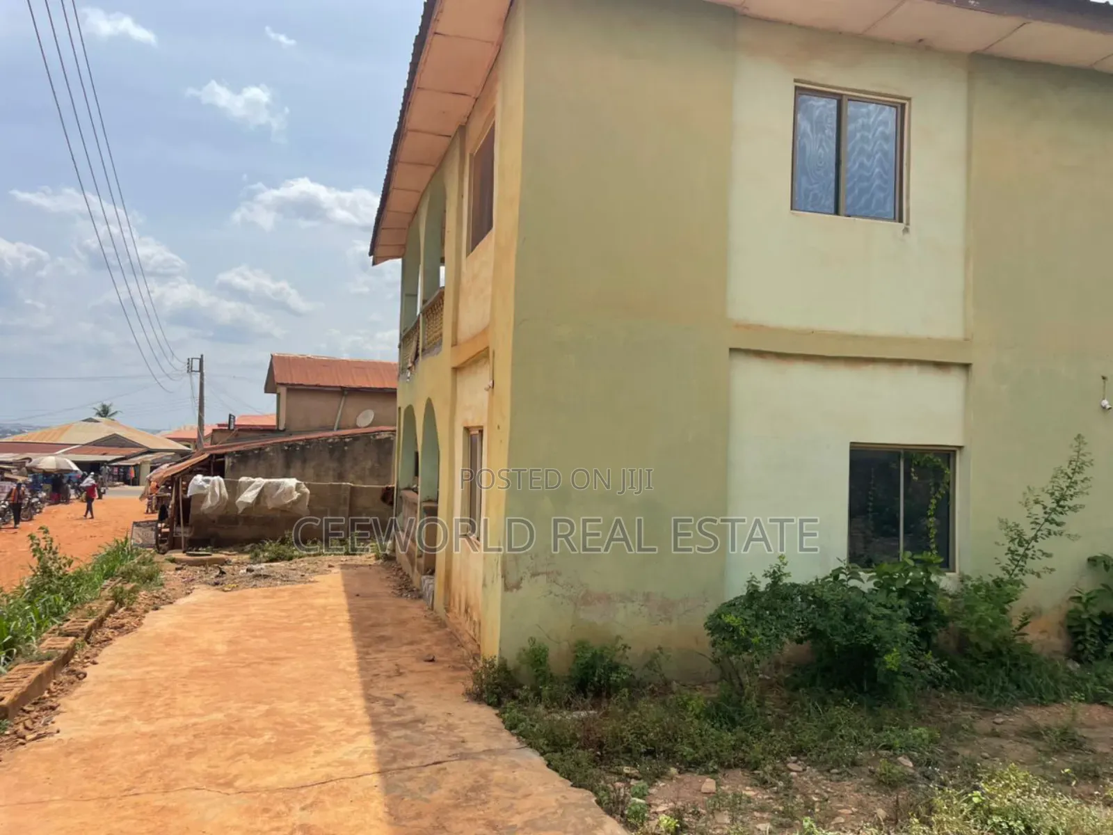 22 Rooms Apartment to Lease at Unity Estate Ologuneru