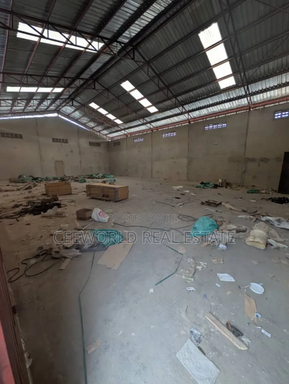 380sqm at Aleshinloye Market Close to Jericho / Iyaganku/Dugbe