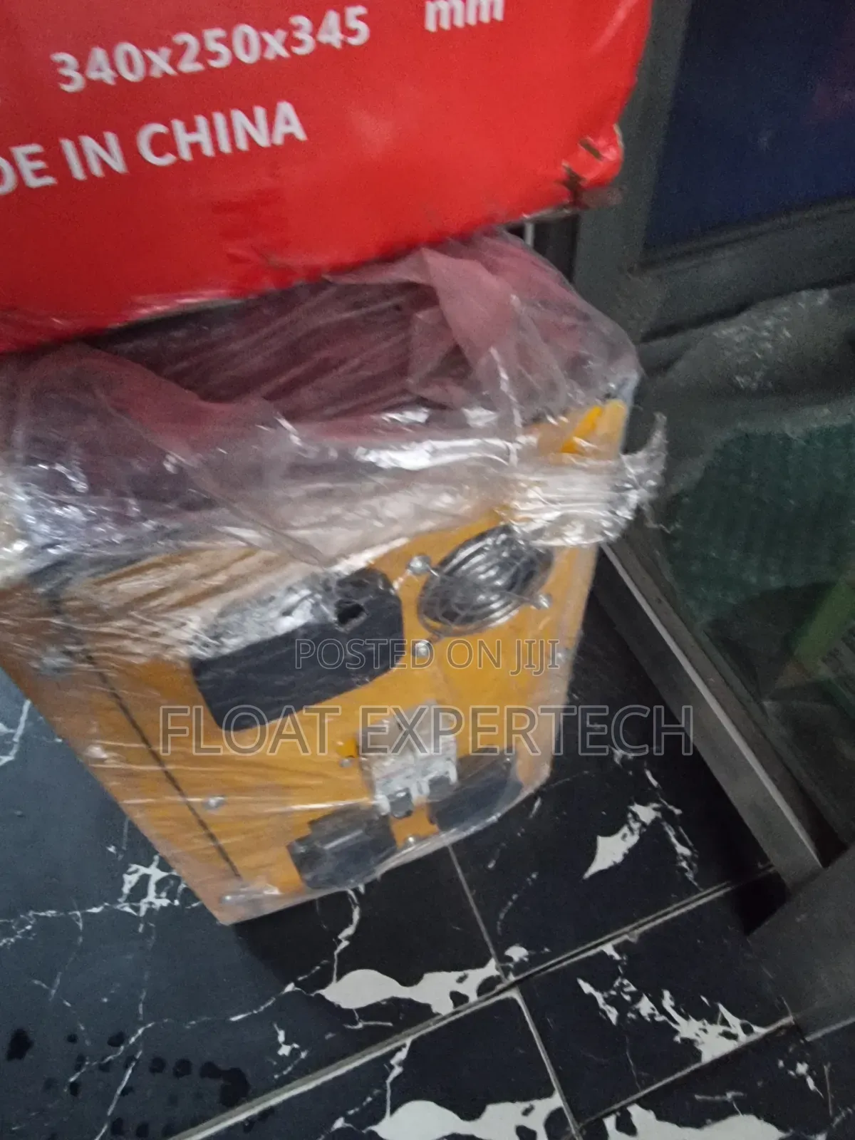 1000w Solar Generator, With 1.8kw Battery