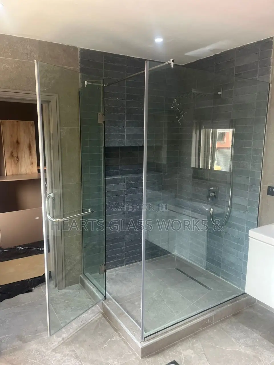 Bathing With Experience With Our Plain Enclosure Partition