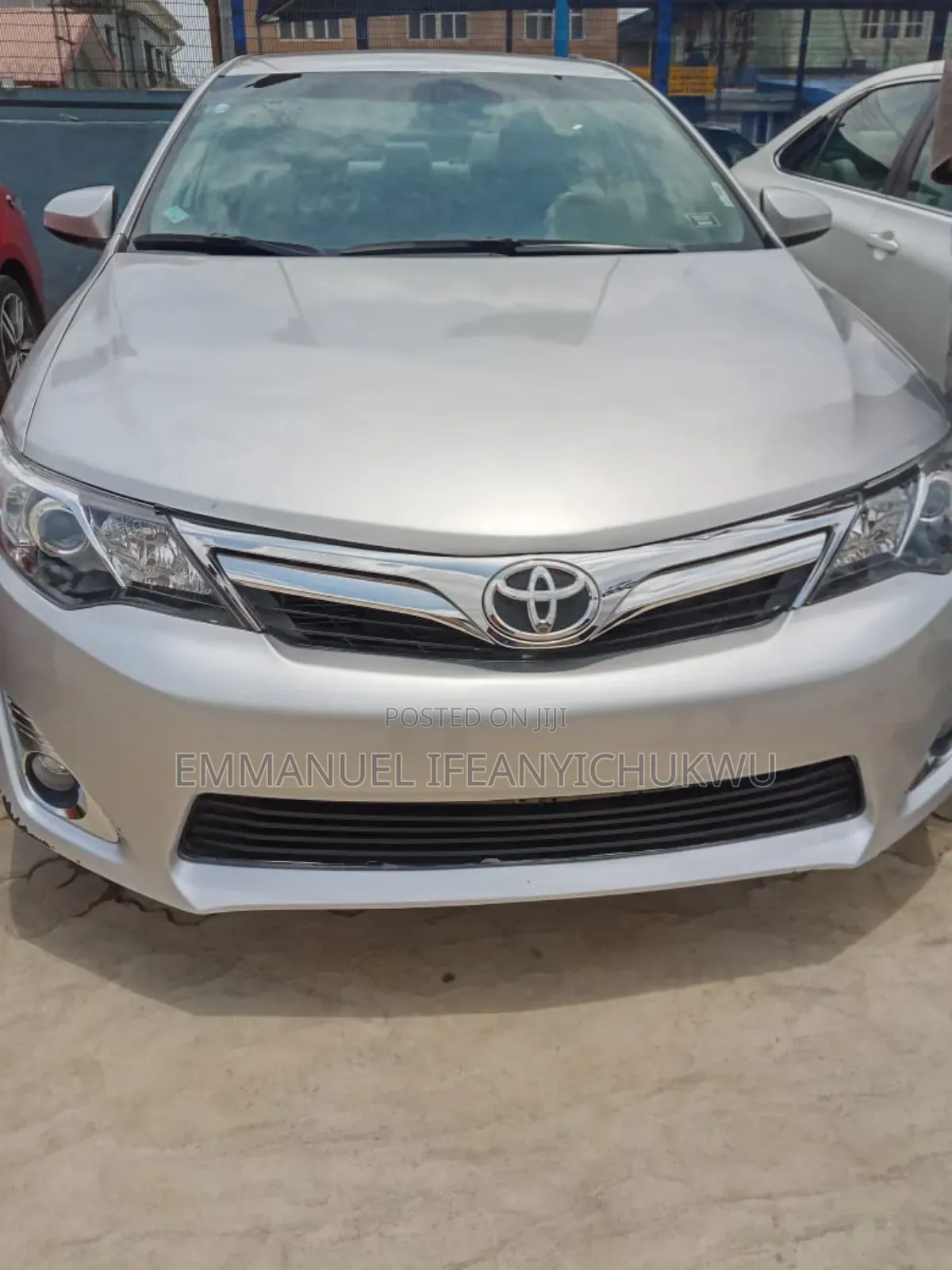Toyota Camry SE 4dr Sedan (2.5L 4cyl 6A) 2013 Silver