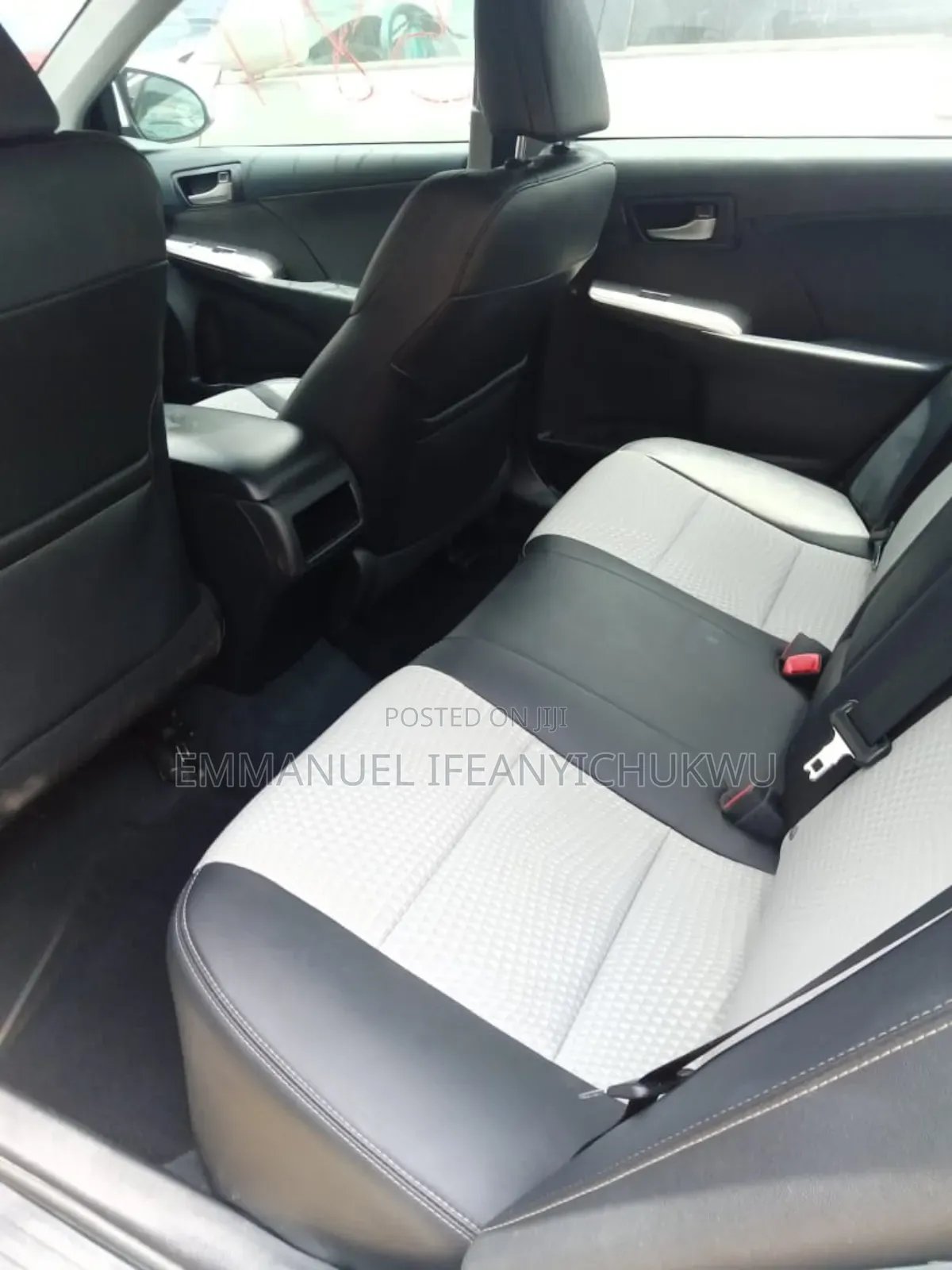 Toyota Camry SE 4dr Sedan (2.5L 4cyl 6A) 2013 Silver