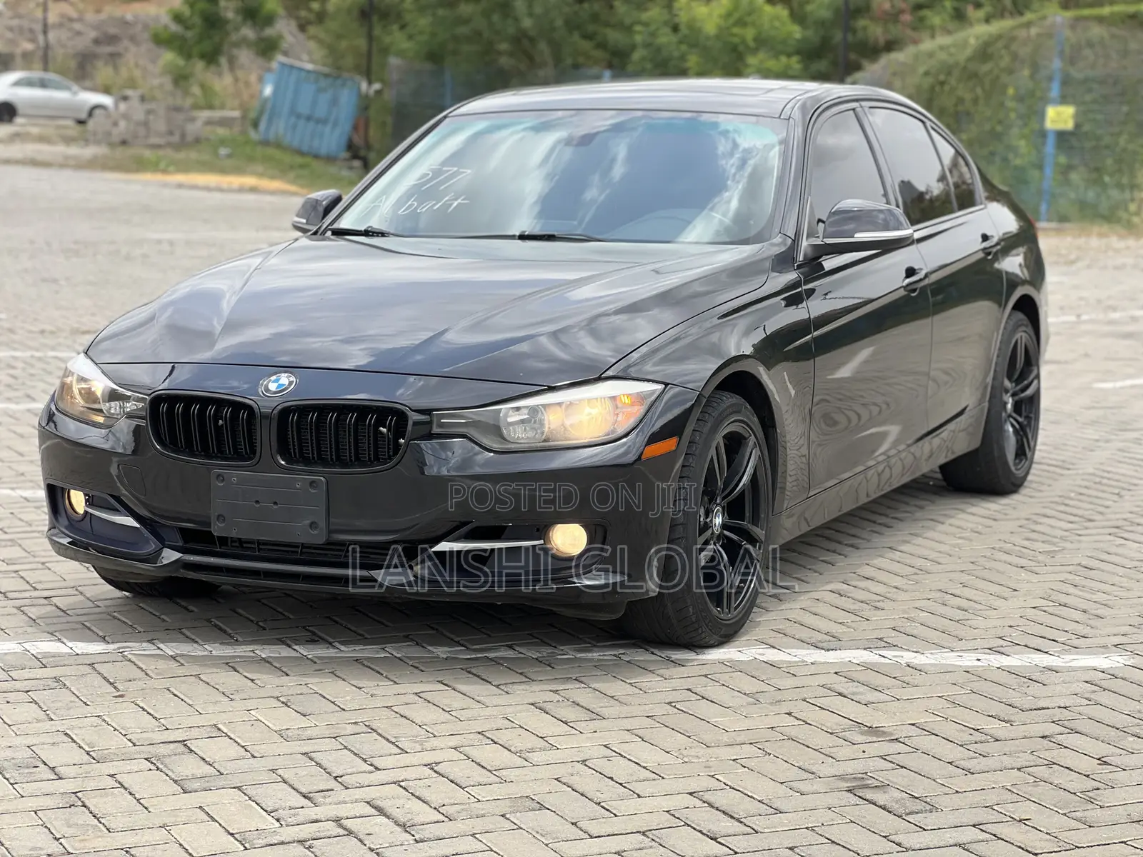 BMW 320i Sedan RWD 2015 Black