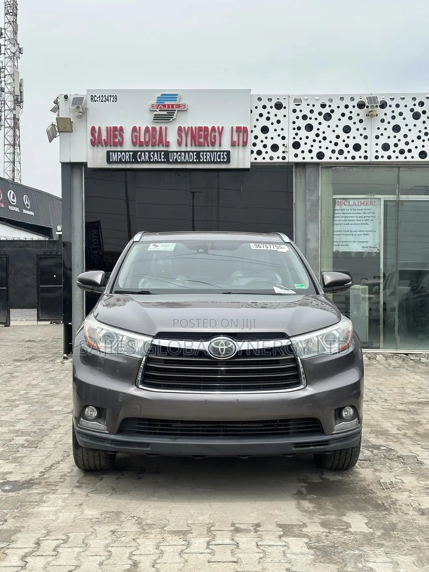 Toyota Highlander Limited Platinum 4dr SUV AWD (3.5L 6cyl 6A) 2015 Gray