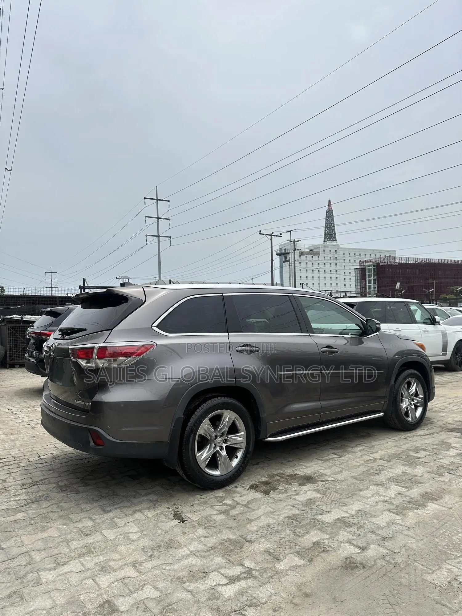 Toyota Highlander Limited Platinum 4dr SUV AWD (3.5L 6cyl 6A) 2015 Gray
