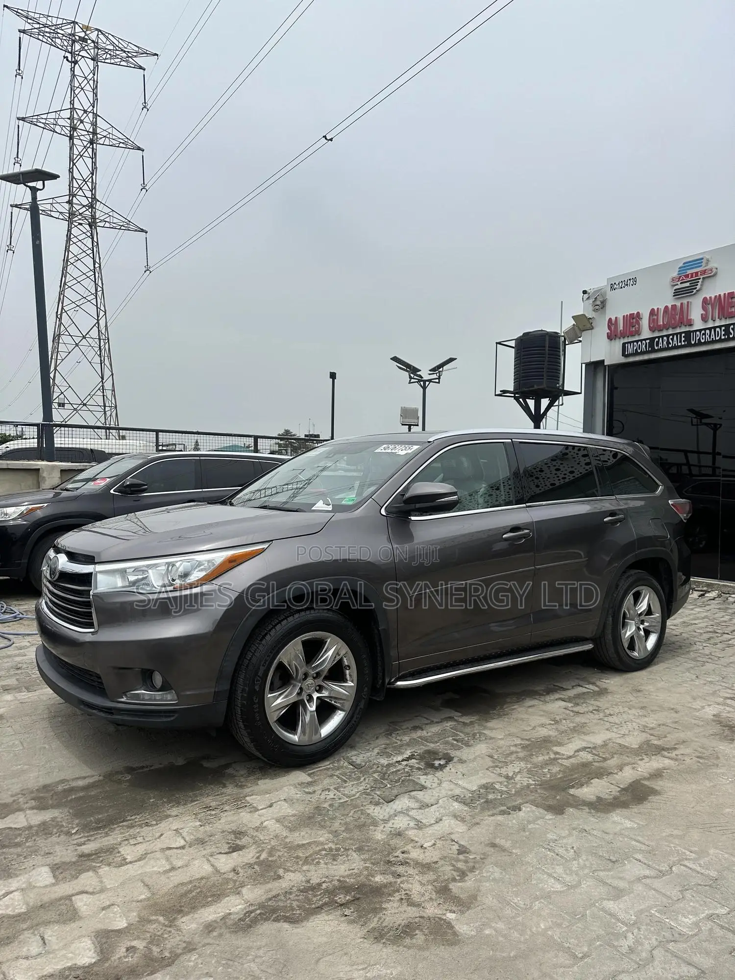 Toyota Highlander Limited Platinum 4dr SUV AWD (3.5L 6cyl 6A) 2015 Gray
