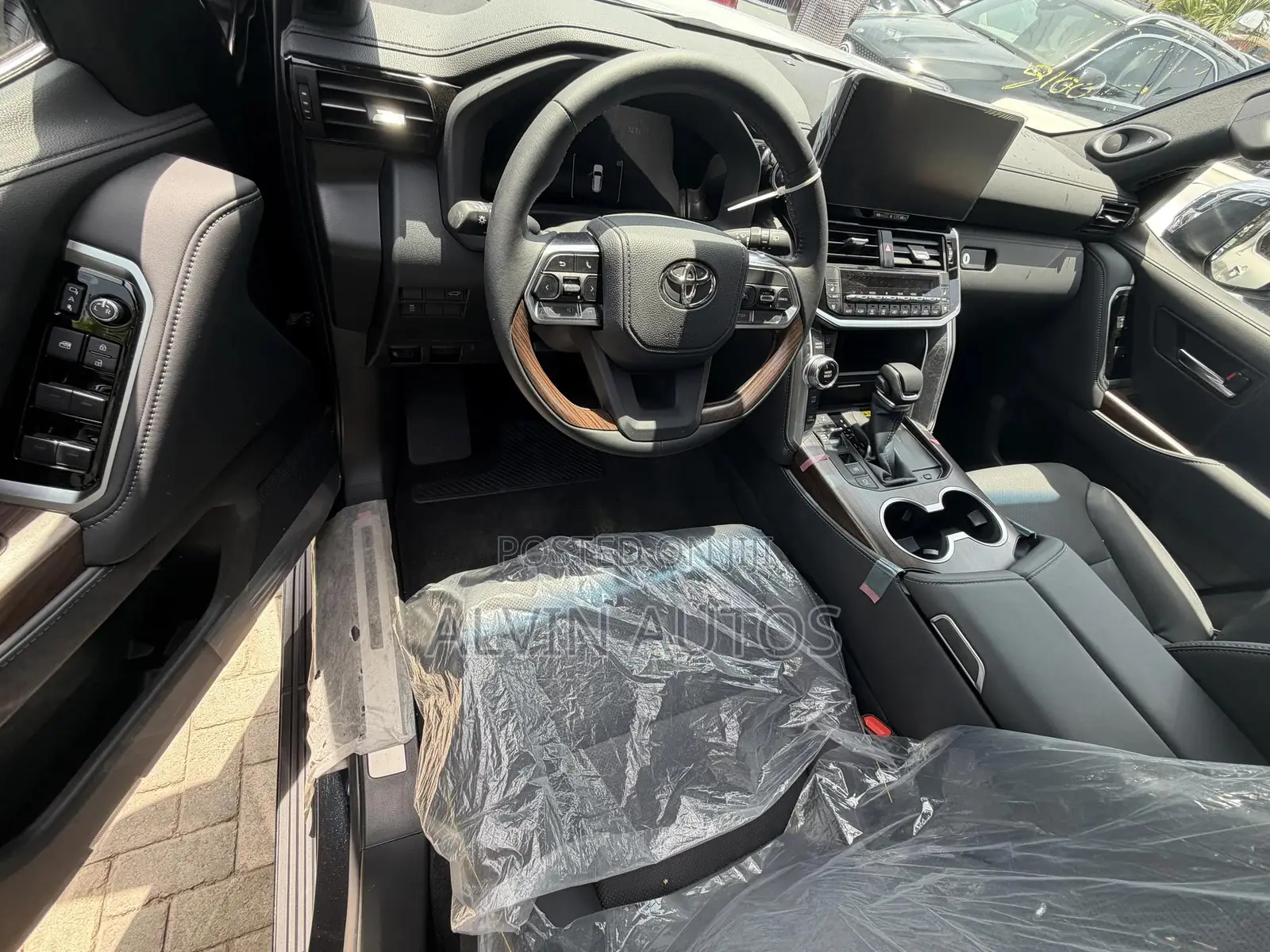 New Toyota Land Cruiser LC300 2025 Black