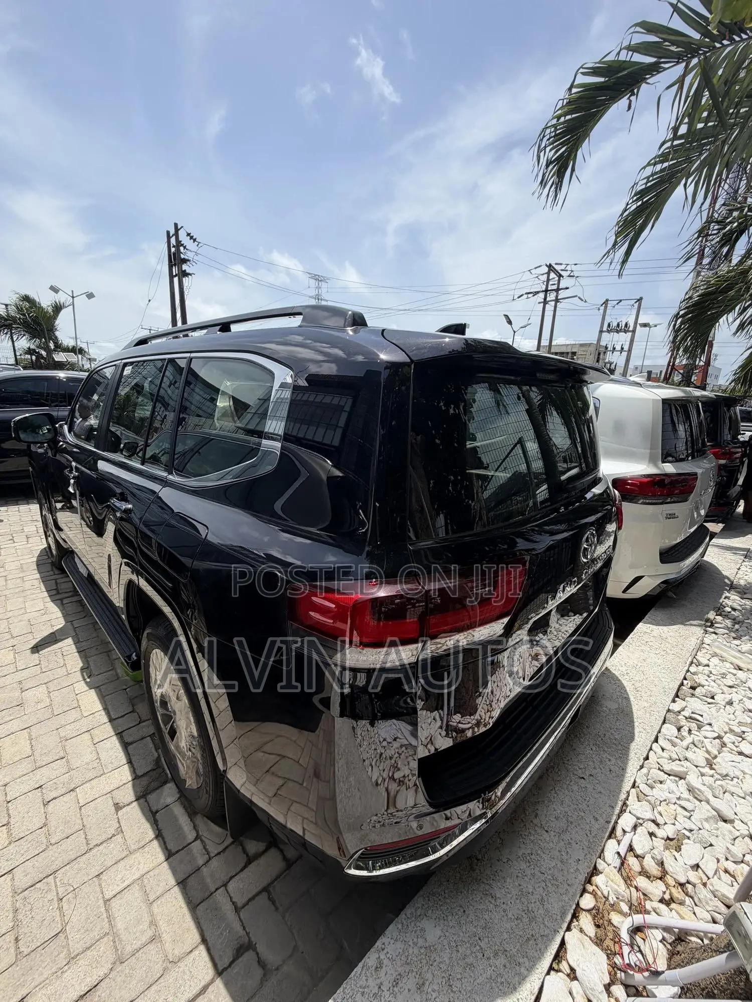 New Toyota Land Cruiser LC300 2025 Black