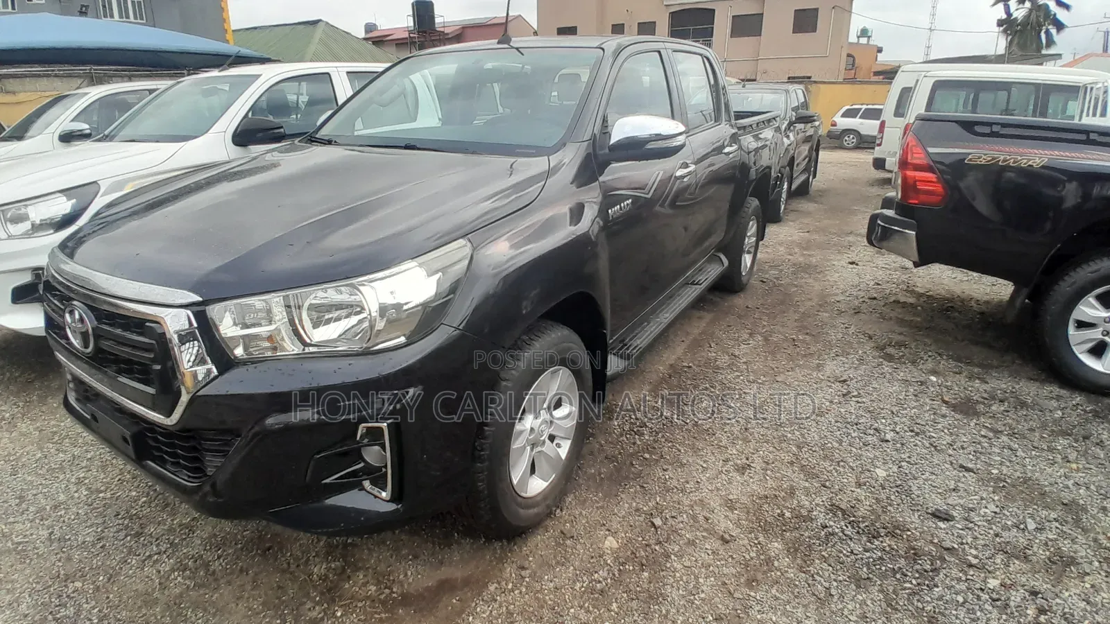 Toyota Hilux Revo Double Cab Petrol 2.7 AWD 2018 Black