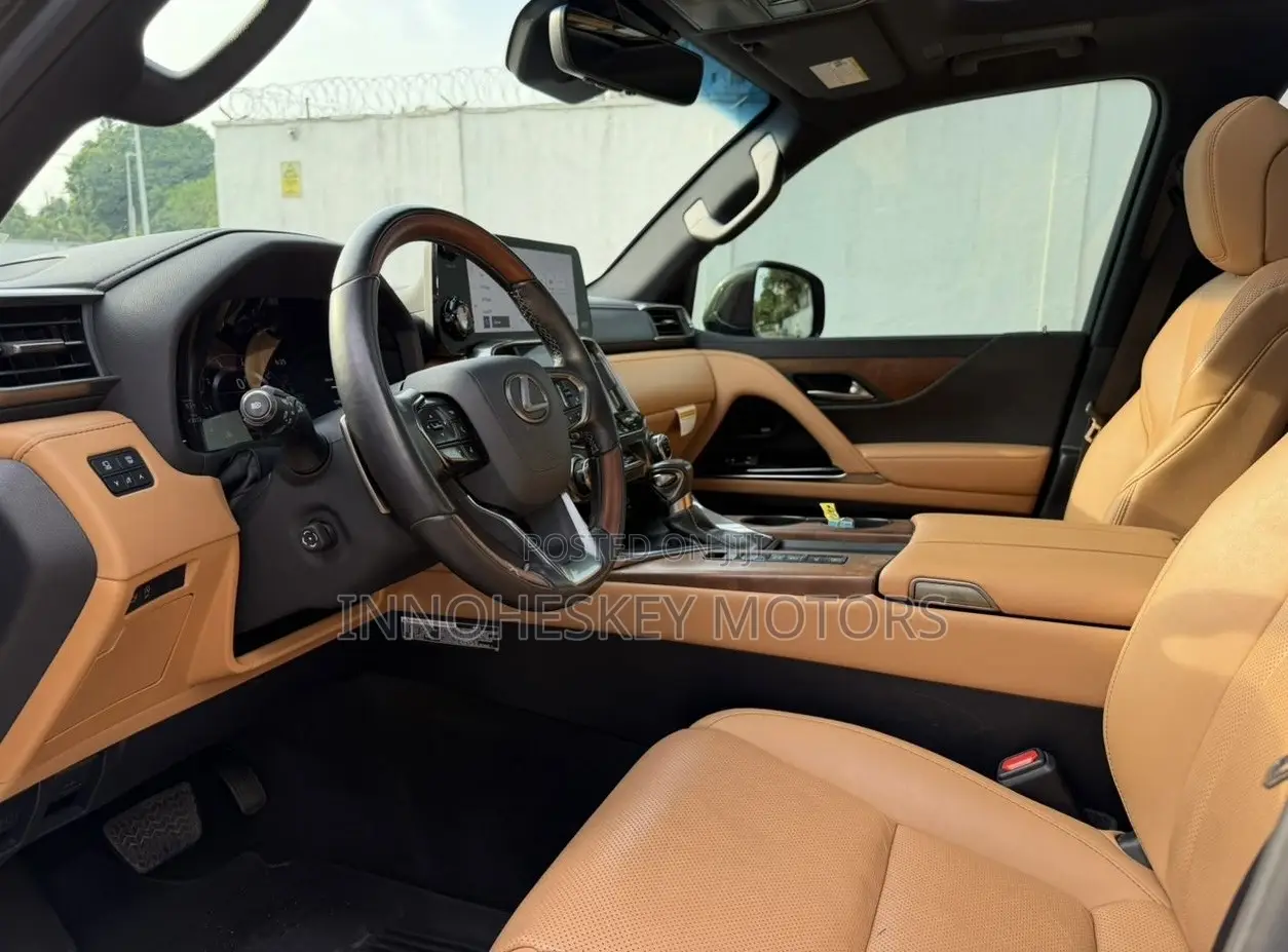 Lexus LX LX 600 2023 Green