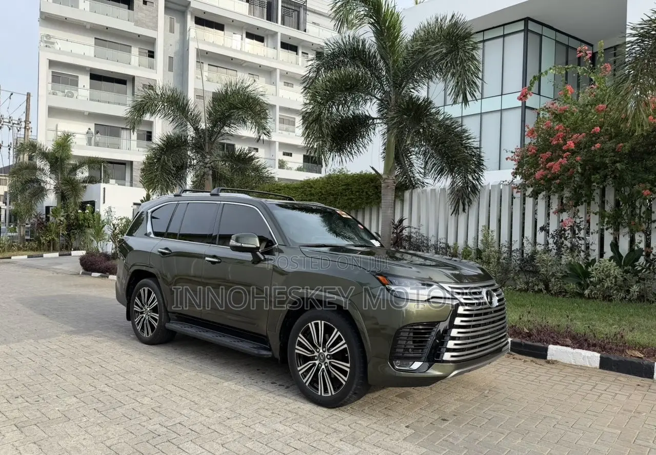 Lexus LX LX 600 2023 Green