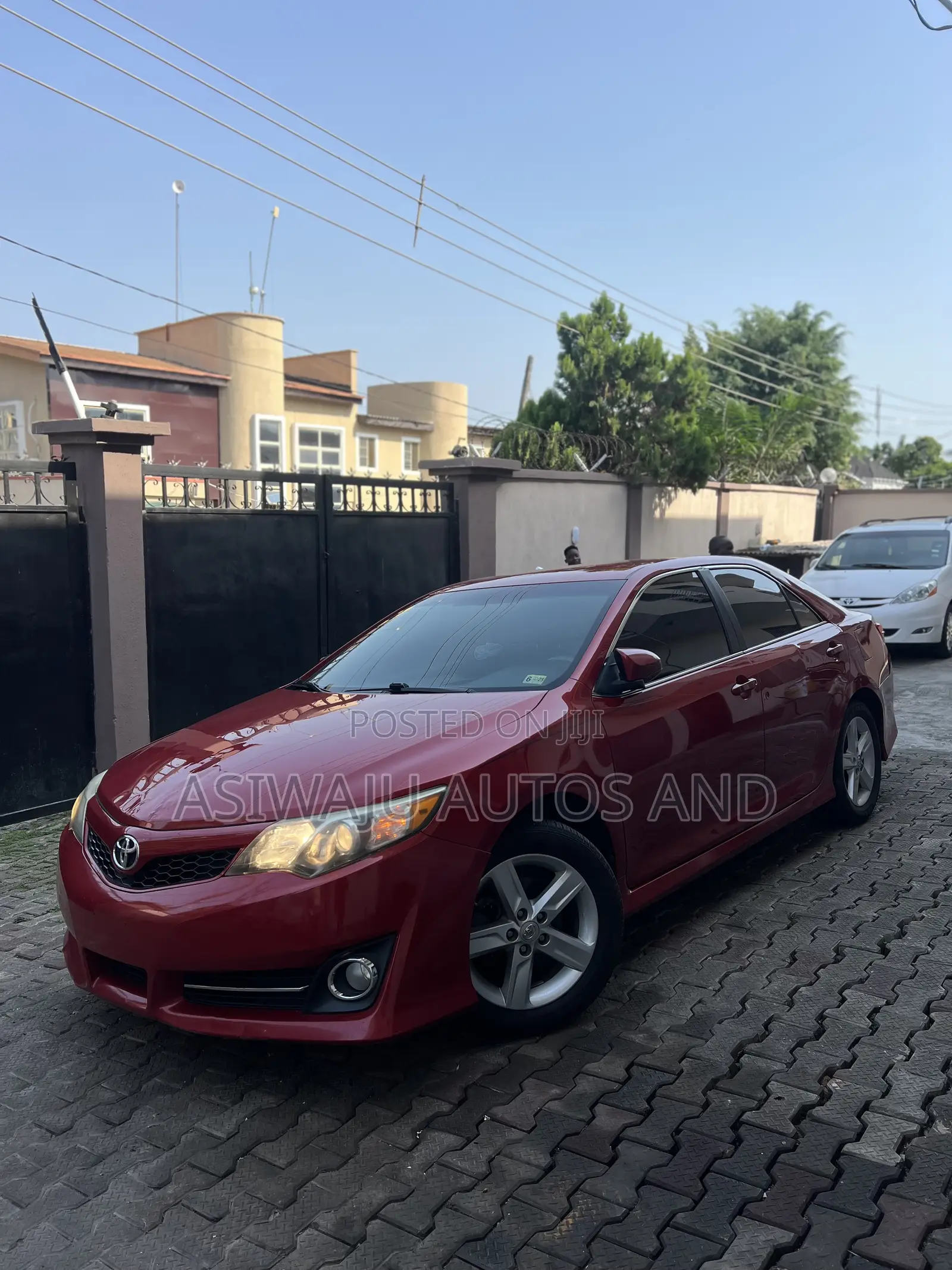 Toyota Camry SE 4dr Sedan (3.5L 6cyl 6A) 2014 Red