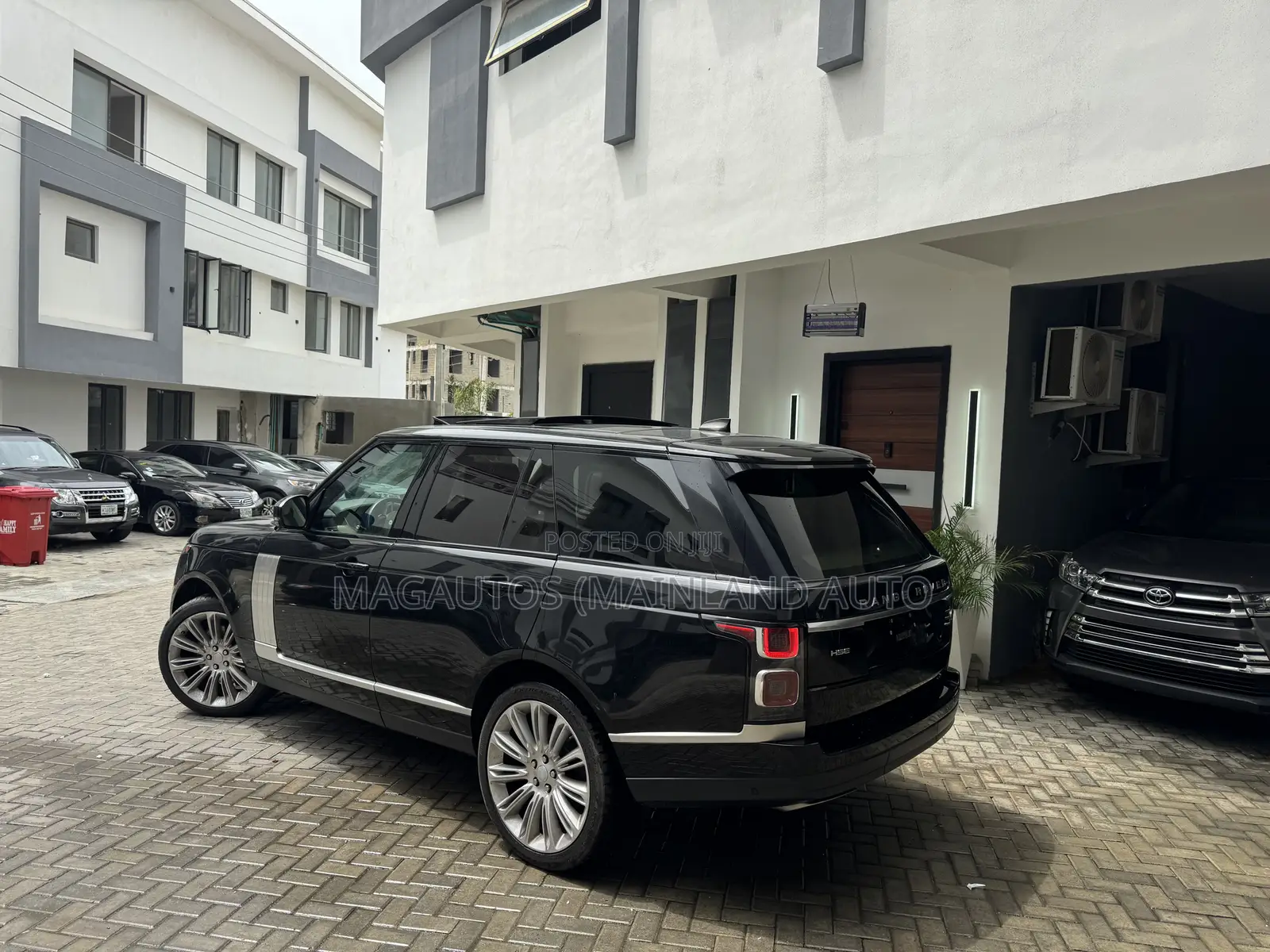 Land Rover Range Rover 3.0L Supercharged HSE 2018 Black