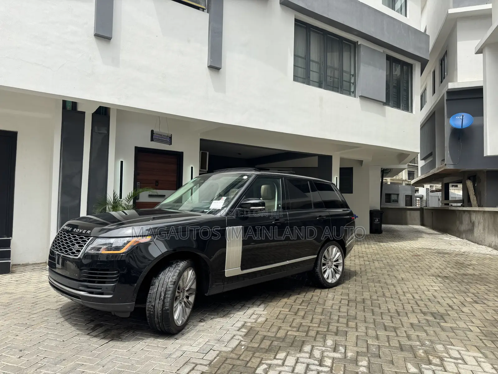 Land Rover Range Rover 3.0L Supercharged HSE 2018 Black