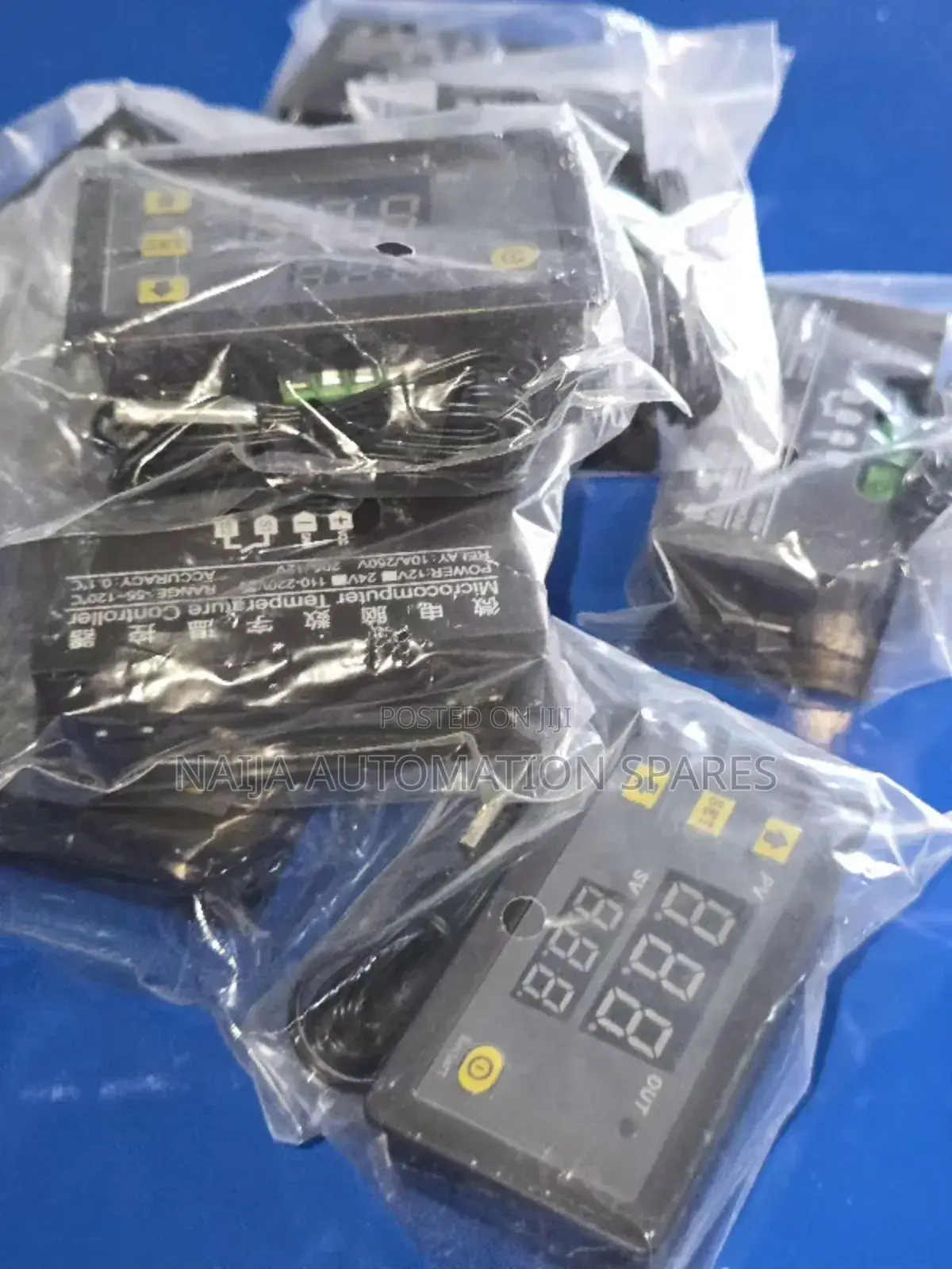 W3230 Temperature Controller With Relay 10a and Delay Atart.