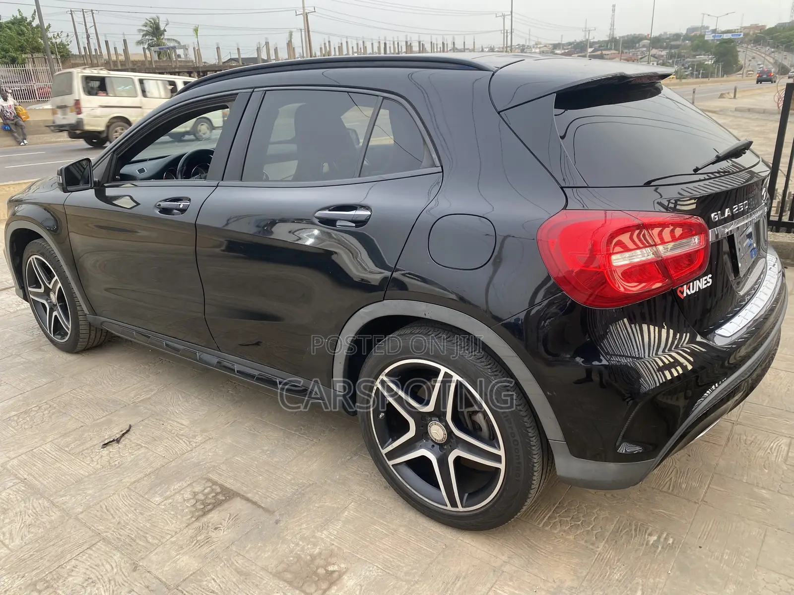 Mercedes-Benz GLA 250 2016 Black