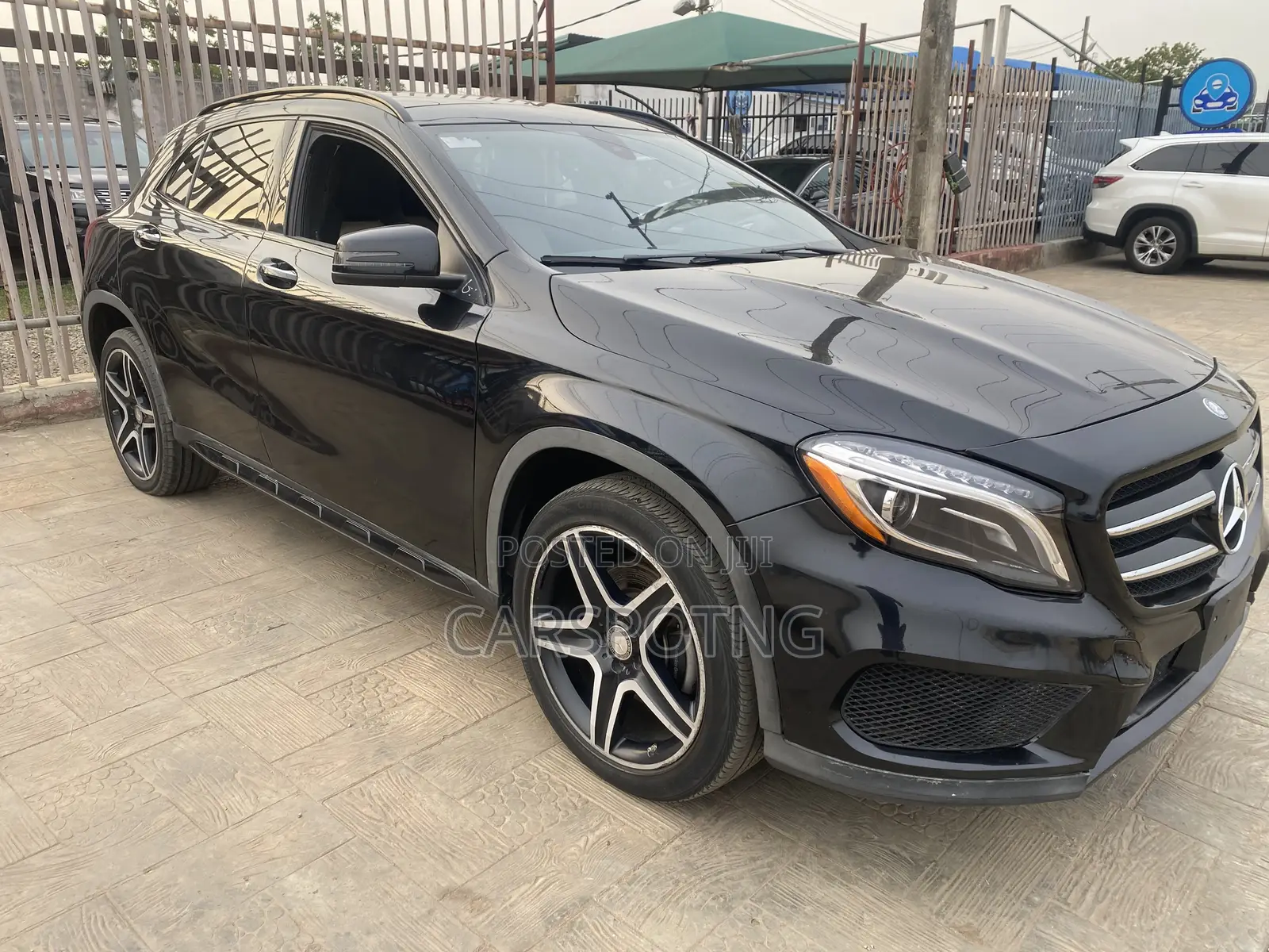 Mercedes-Benz GLA 250 2016 Black