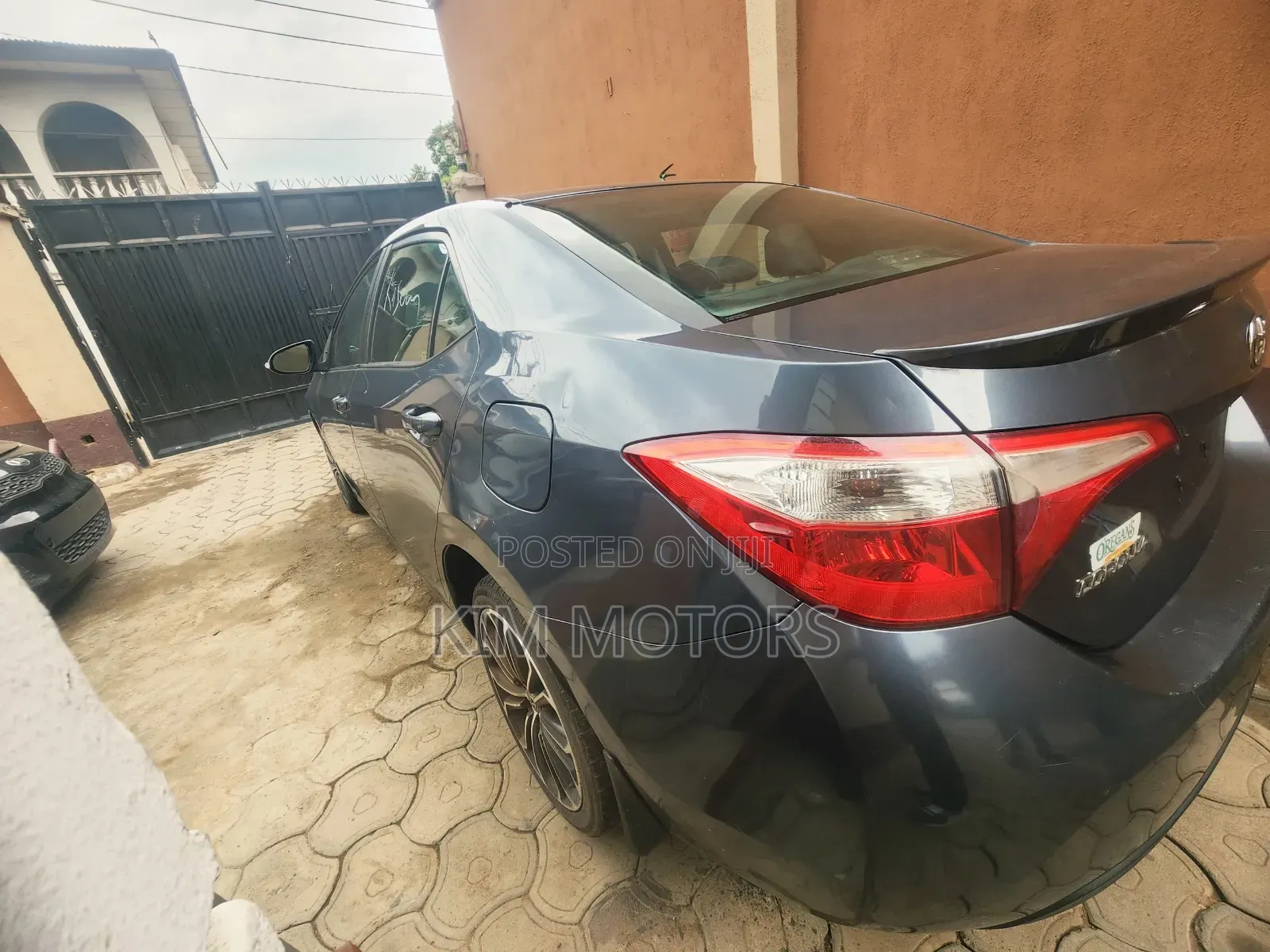 Toyota Corolla S 4dr Sedan (1.8L 4cyl CVT) 2014 Gray
