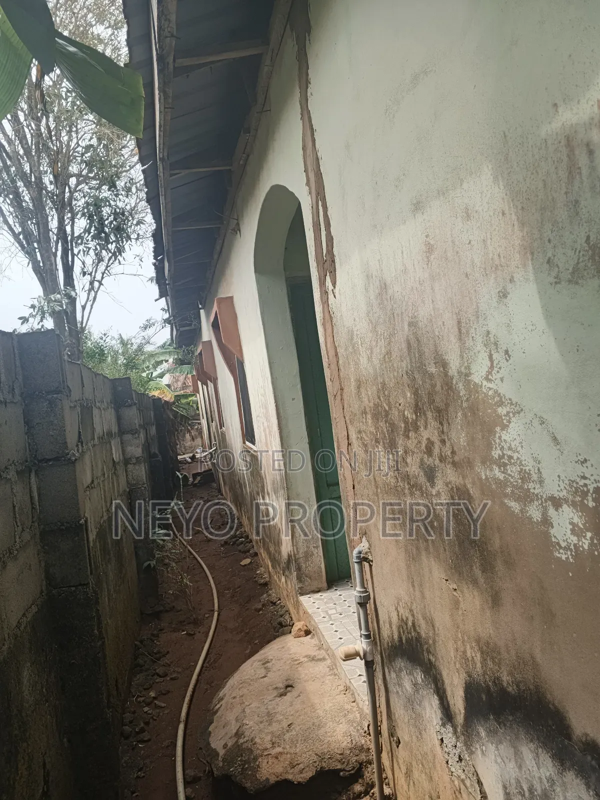 2bdrm Block of Flats in Agufoye Igbogbo for sale