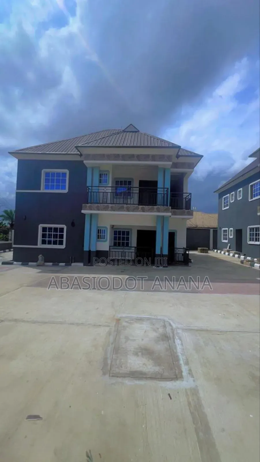 3bdrm Block of Flats in Mbikpong Estate Obot, Uyo for sale