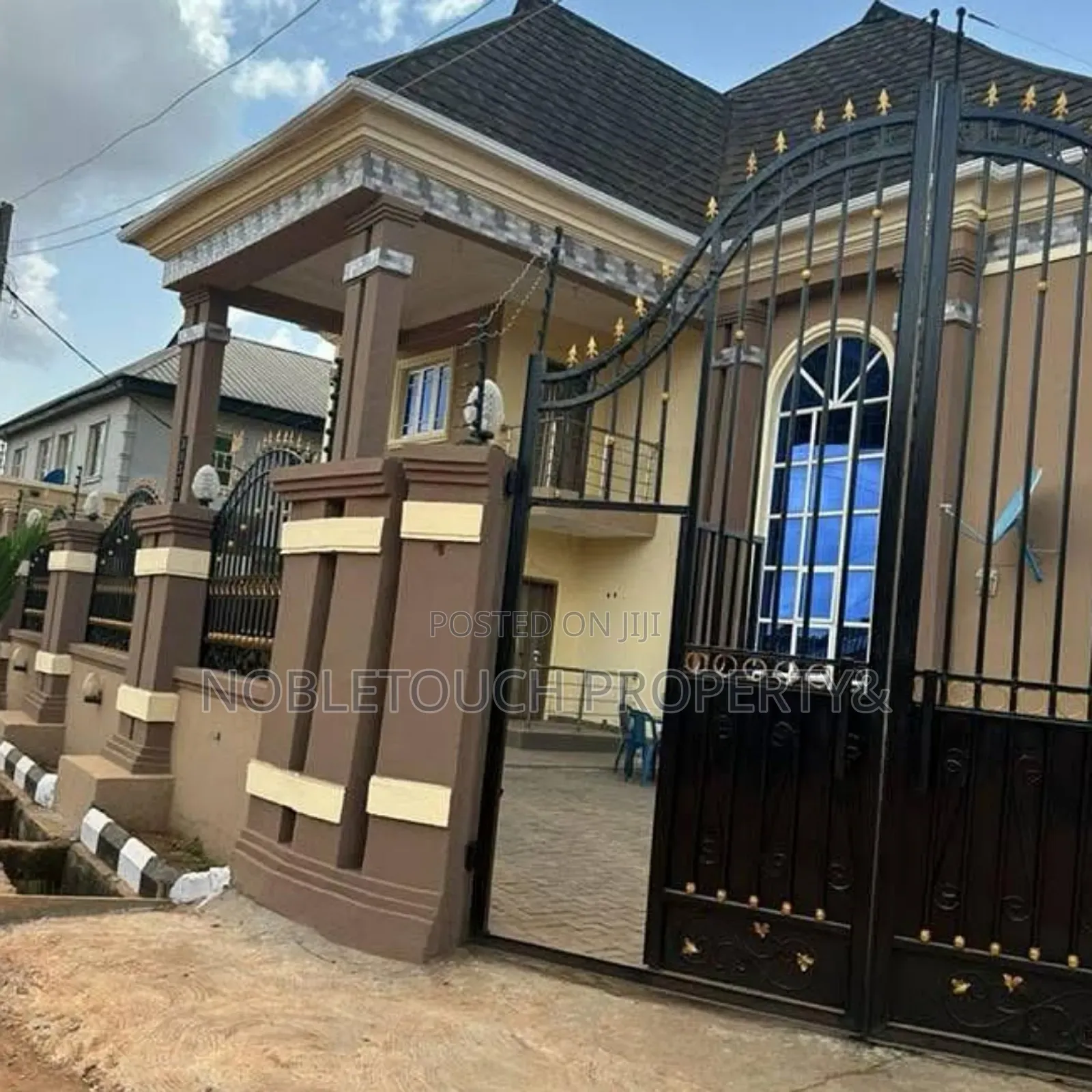 5bdrm Duplex in Ipaja Lagos, Baruwa for sale
